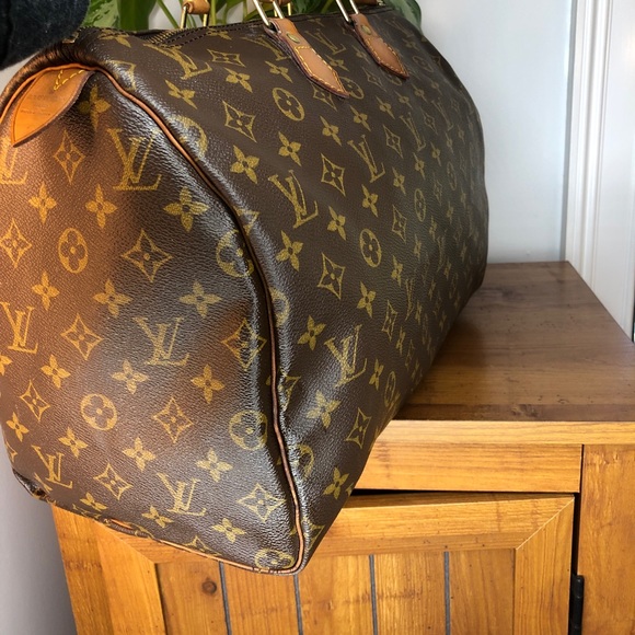 SOLD - Picture 4 of 8